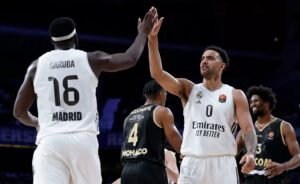 Exhibición blanca para seguir a la cabeza en Europa